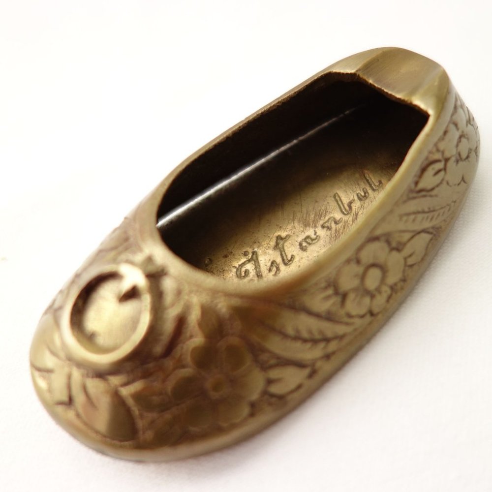 Vintage Brass Miniature Hand Etched Shoe Slipper Personal Ashtray‎ Istanbul